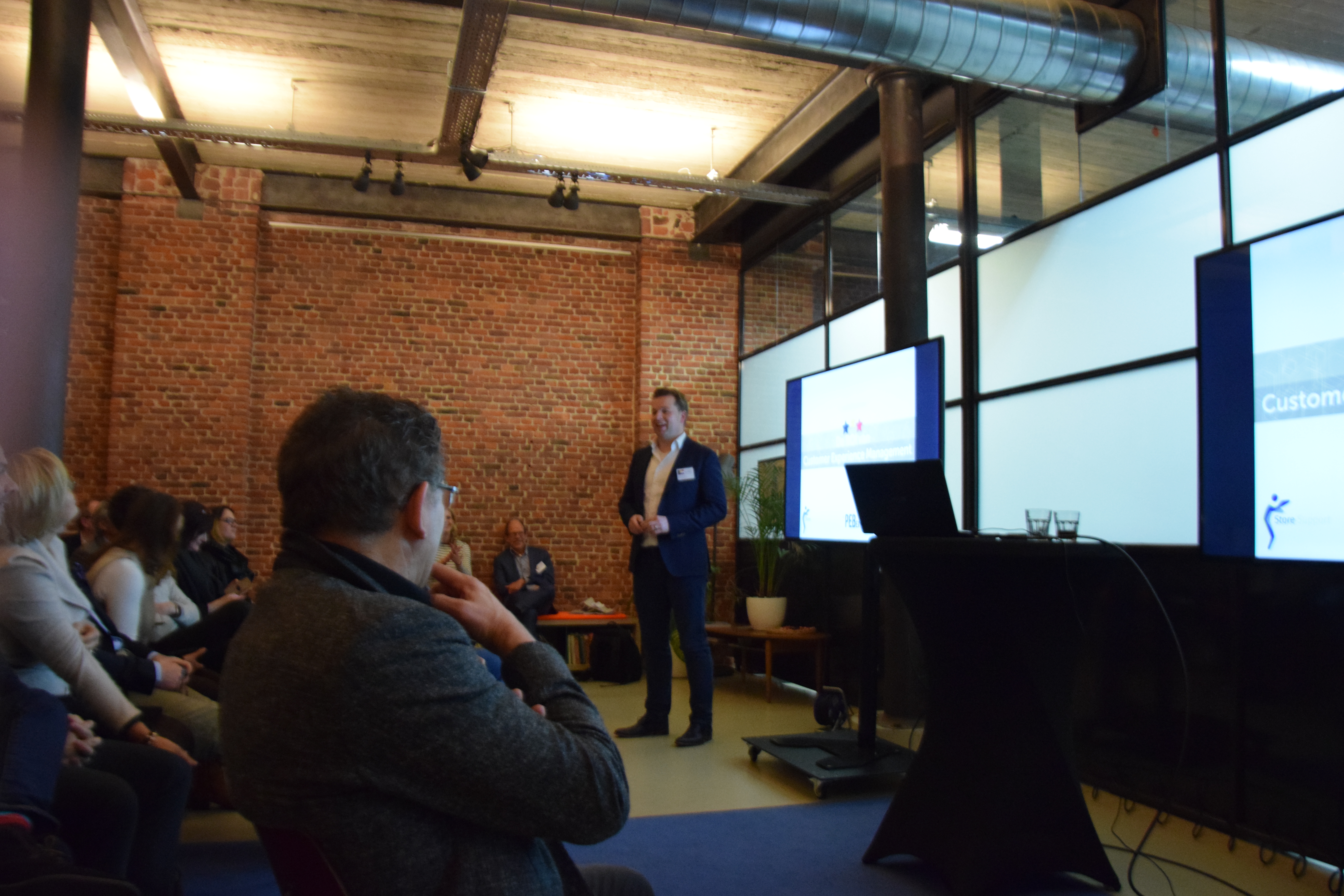 Arjen van Hijum, Store Support