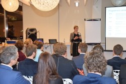 Jessica Jonasse (Service Check en kernlid PvKO) heeft de bijeenkomst met transavia.com geregeld en trad op als dagvoorzitter