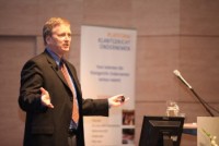 Keynote speaker Bob Thompson