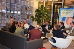 De groep ging in 6 subgroepen aan de slag met de opdracht:  Hoe kun je op alle punten in de klantreis een consistente klantbeleving bieden? (vanuit de aandachtsgebieden: Proces, Policy, People & Profit)